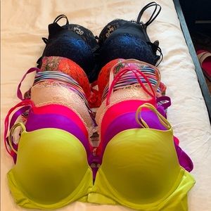 9 Victoria Secret Push-Up Bras